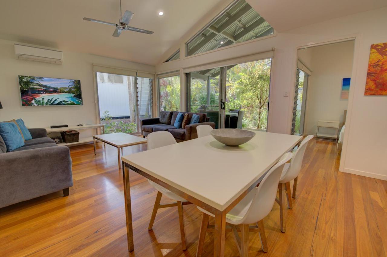 Mobys Beachside Retreat Blueys Beach Exterior foto