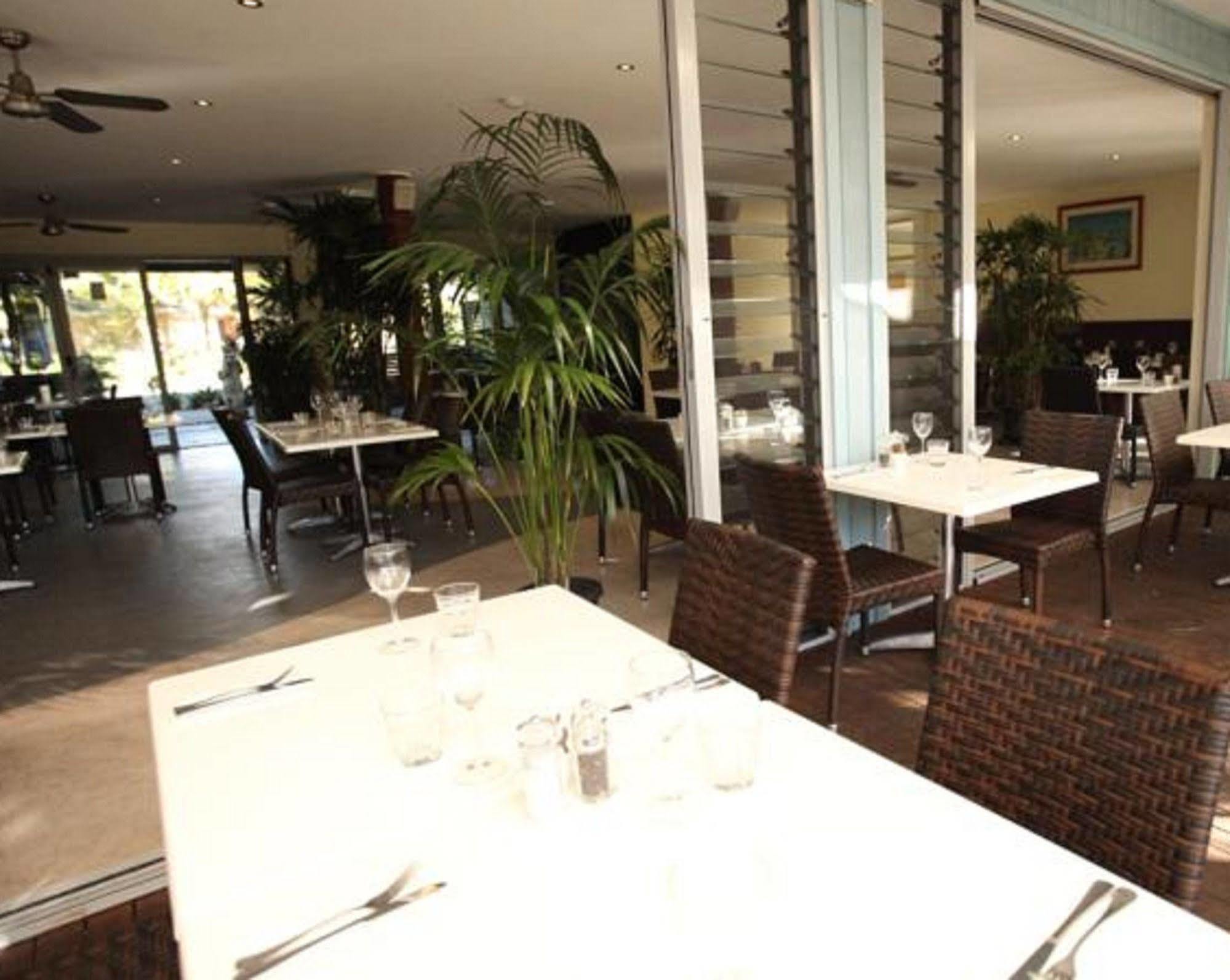 Mobys Beachside Retreat Blueys Beach Exterior foto